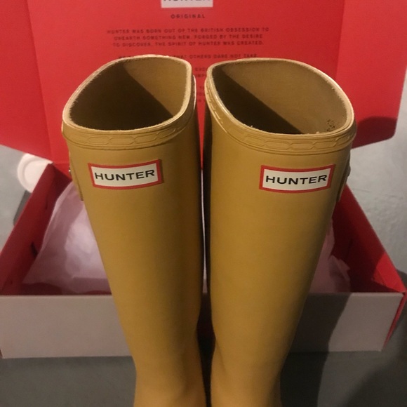 Yellow (Fennel) Tall Hunter Boots - Picture 3 of 5